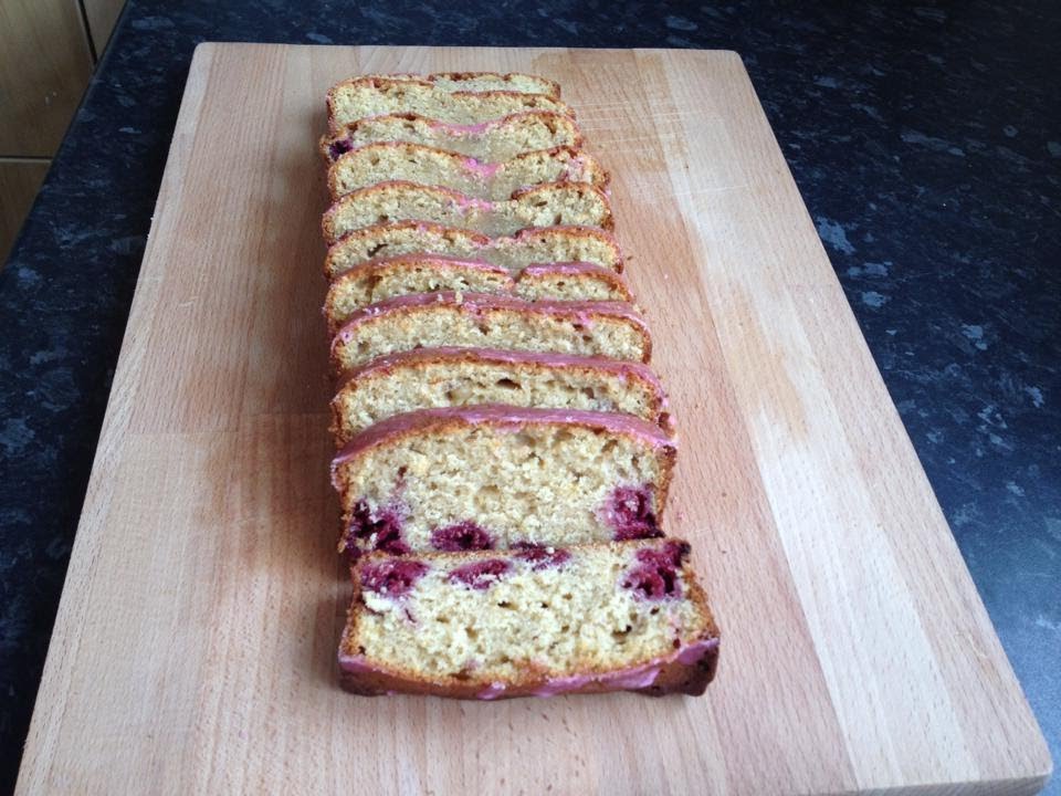Weight Watchers Recipe: Lemon & Raspberry Drizzle Cake
