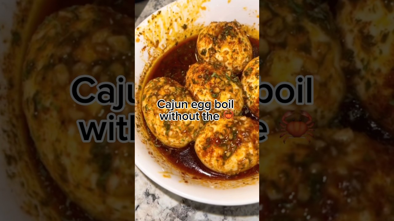 CAJUN BOILED EGGS EASY RECIPE 🥚🦀🦐 #cajunboiledeggs #easyrecipe #snack #foodie #protein #nopork