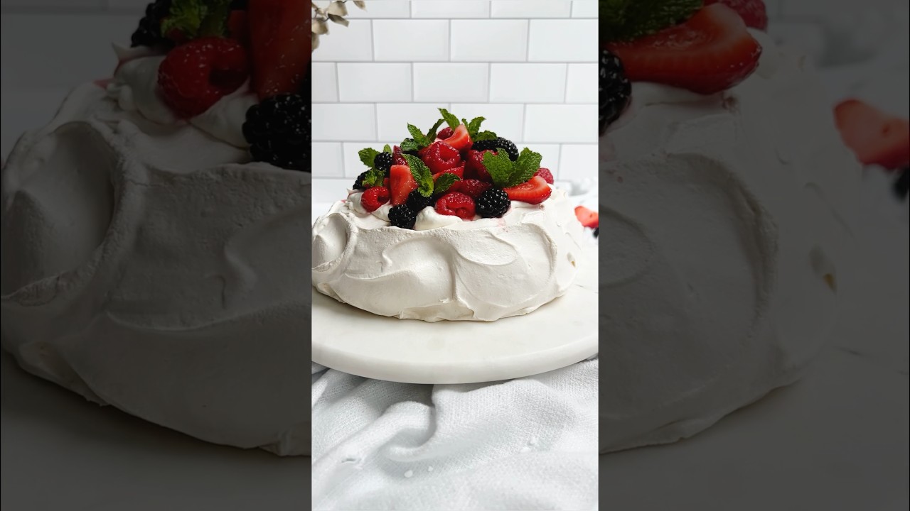 Berry pavlova 🍓😍