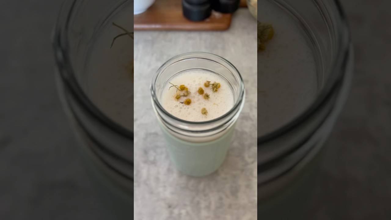 Banana Chamomile Tea Smoothie #smoothie #banana #tea #herbal #smoothies #recipe #health #healthy