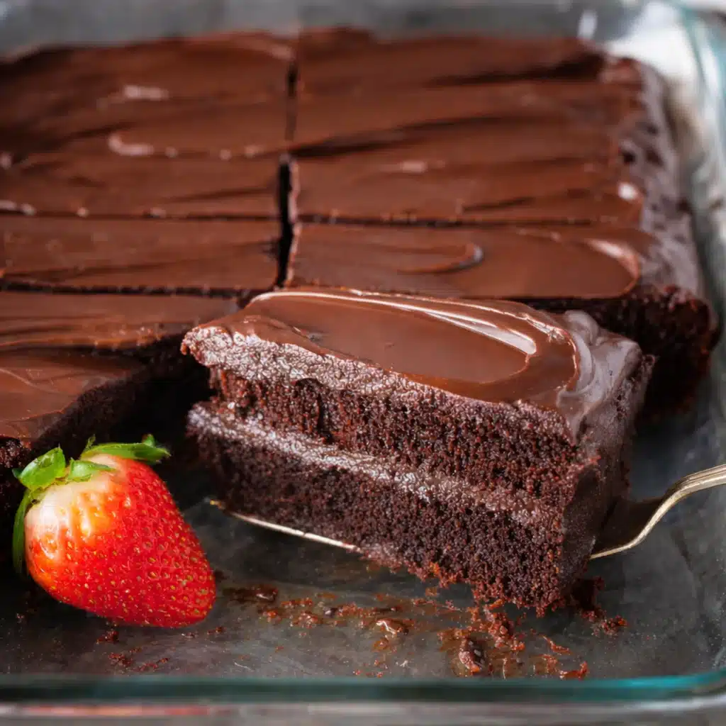 Simple Chocolate Cake Recipe (moist & fudgy) 8 Simple Chocolate Cake Recipe (moist & fudgy)